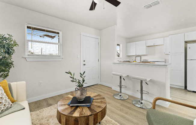 3409 Commercial Ave