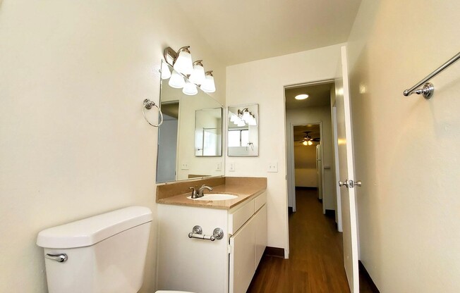 1 bed, 1 bath, $1,725, Unit 20