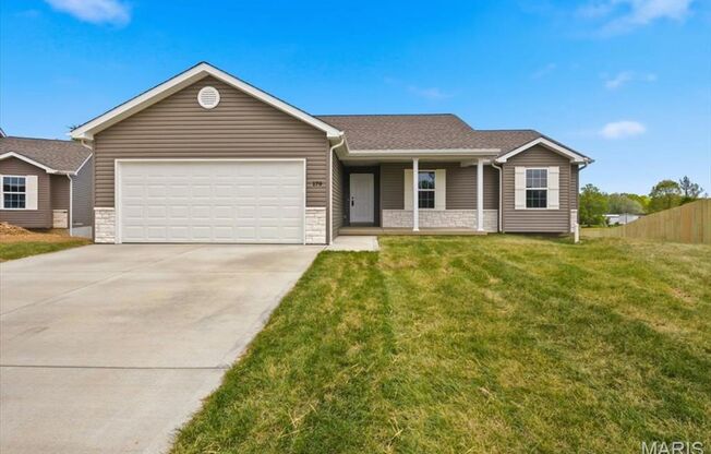 3 beds, 3 baths, 1,323 sqft, $2,400, Unit Rivers Edge Dr - 179