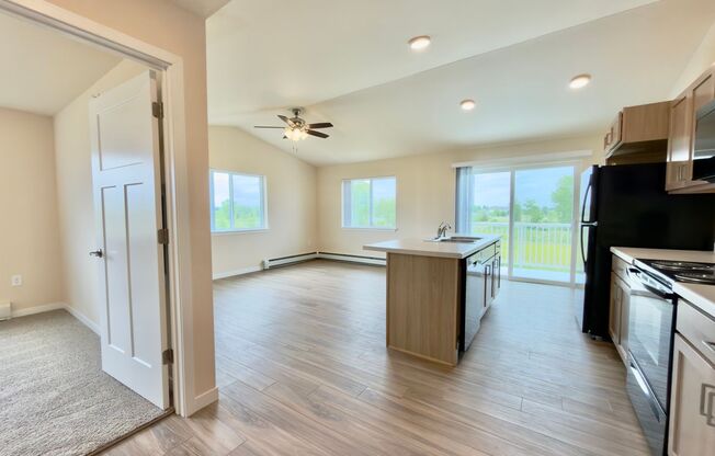 1 bed, 1 bath, 743 sqft, $1,499, Unit EC 4242-03
