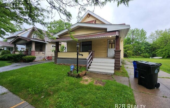 3471 E 104 ST
