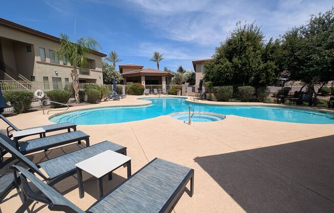 2 beds, 2 baths, $1,750, Unit Unit 2027