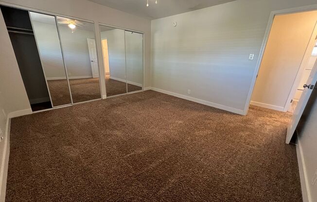 2 beds, 1 bath, 800 sqft, $2,195, Unit 28