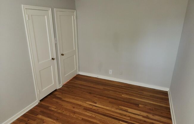 2 beds, 1 bath, 897 sqft, $2,175, Unit G-03