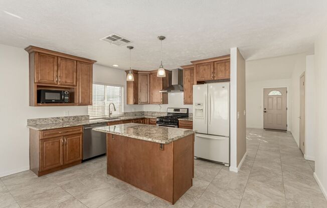 Single Story home with 3 bedrooms and pool!