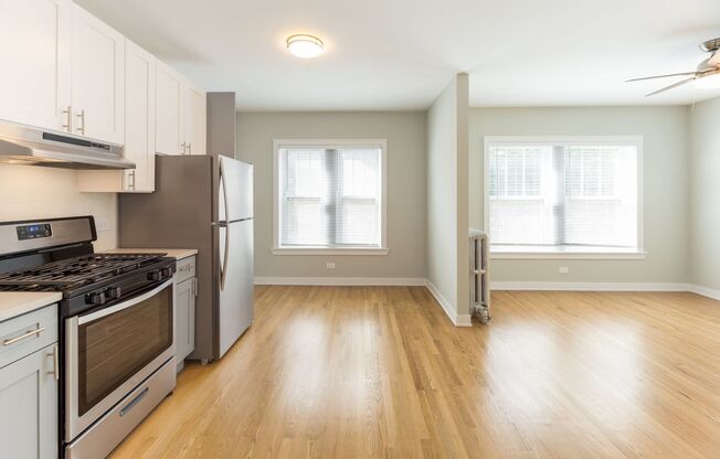 2 beds, 1 bath, 850 sqft, $2,200, Unit 2010-1A