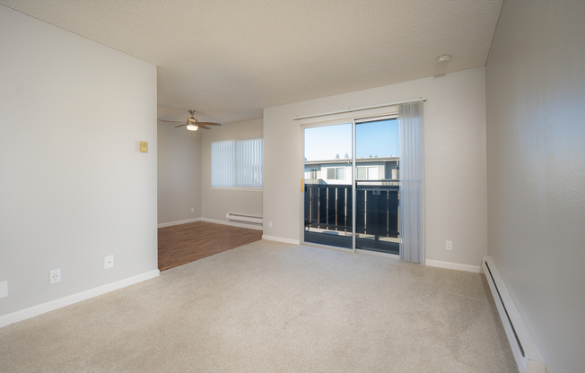 Oliva UNIT#24 living (2)