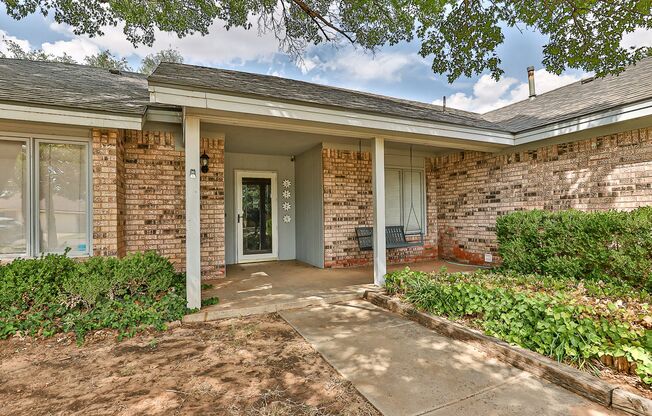 Beautifully Remodeled home in South Lubbock!