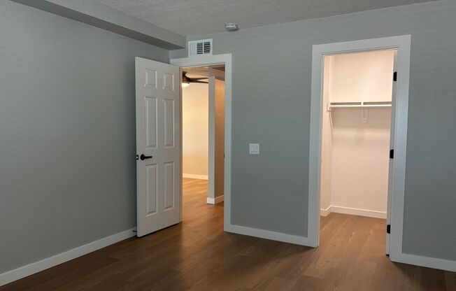 1 bed, 1 bath, 671 sqft, $2,460, Unit H027