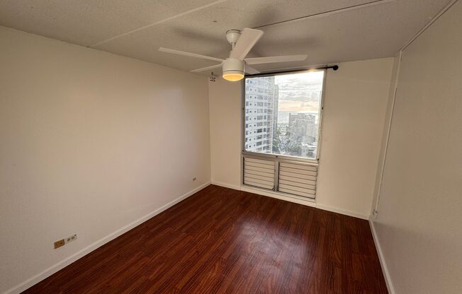 2 beds, 2 baths, $3,200, Unit # 2407