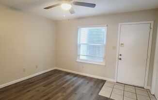 3 beds, 2 baths, $1,275