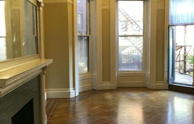 16 Commonwealth Avenue