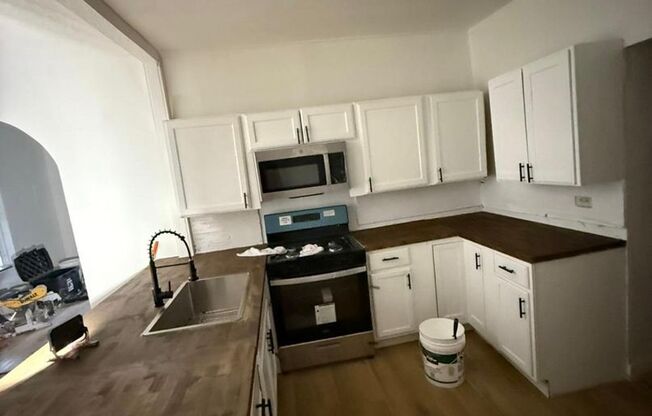 4 Bed, 2 Bath Home Near Downtown San Antonio