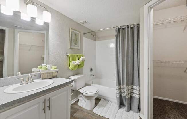 Bathroom with Modern Finishes