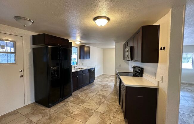 3 beds, 2 baths, $1,495