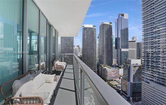 2 beds, 2 baths, $4,400, Unit # 3220 N