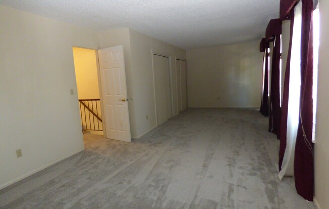 NEWER CARPET & STAINLESS FRIDGE!! BACKS TO BEAUTIFUL TOLL GATE CREEK TRAIL! PRIMARY BED & BATH, SPRINKLER & FENCED YARD!