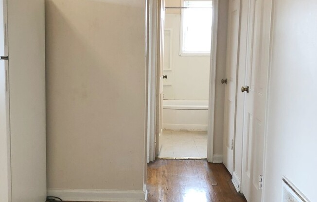 1 bed, 1 bath, 480 sqft, $764, Unit 4442-02