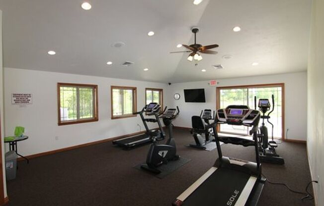 2 beds, 1 bath, 1,250 sqft, $1,329.99, Unit 156-04