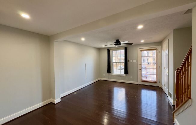 Charming 2 Bedroom/2 Bathroom Townhome in Windsor Mill, MD!