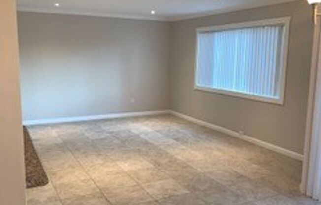 2 beds, 2 baths, $2,590, Unit 3