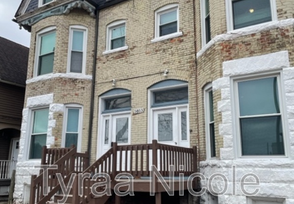 5853 3 AVE
