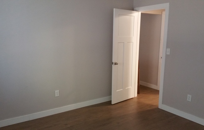 1 bed, 1 bath, $1,085, Unit 204