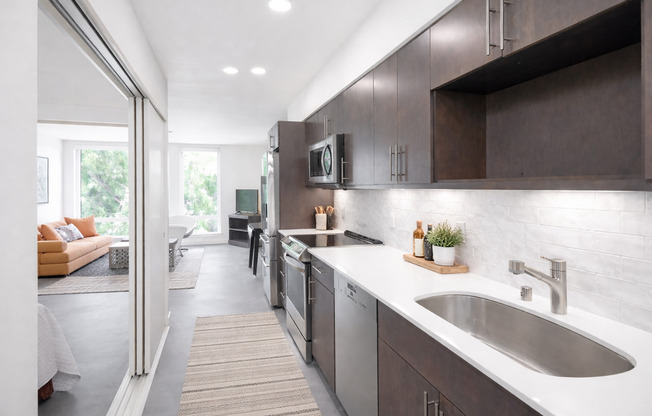 1 bed, 1 bath, 496 sqft, $1,670, Unit 208