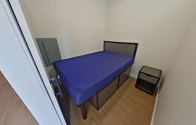 Studio, 1 bath, 331 sqft, $1,250, Unit 406