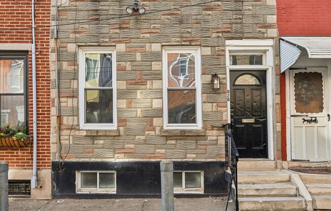 Stunning 4-Bedroom Townhome in the Heart of Francisville! Available NOW! Last Month’s Rent waived up front for qualified applicants!