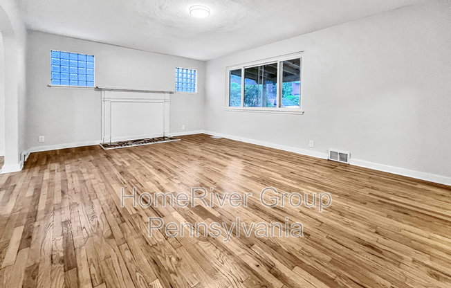 1066 ELWELL ST