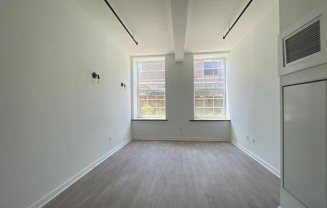 Studio, 1 bath, 416 sqft, $1,150, Unit Unit 110