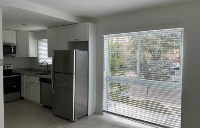 535 SW 5 ST