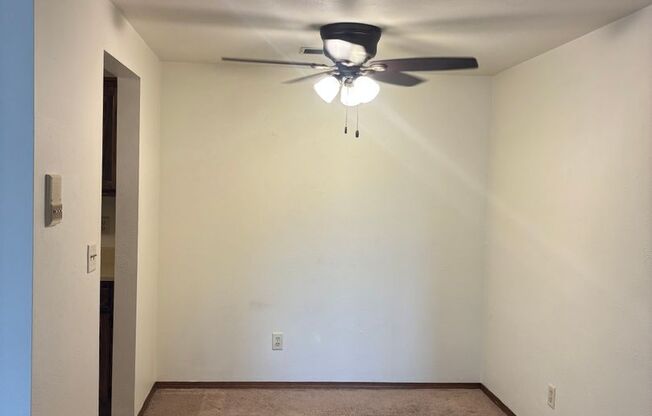 2 beds, 2 baths, 1,029 sqft, $1,229, Unit 1401 044