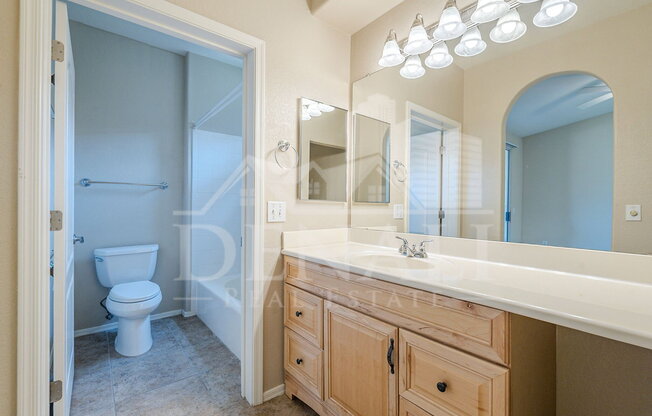 3 beds, 2 baths, 1,215 sqft, $1,895, Unit Unit 1066