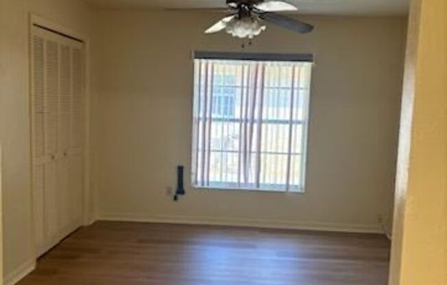 2 bedroom 1 bath NEWLY RENOVATED DUPLEX