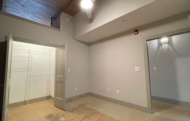 3 beds, 2 baths, 1,342 sqft, $2,058, Unit Bay 5 Unit 123