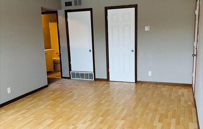 1 bed, 1 bath, 425 sqft, $1,050, Unit 19112