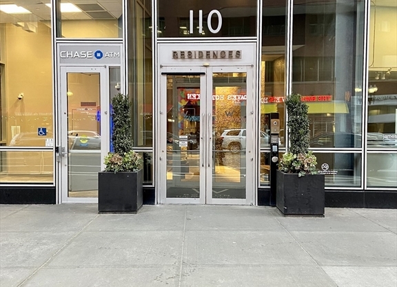 2 beds, 1.5 baths, 1,040 sqft, $6,000, Unit 16H