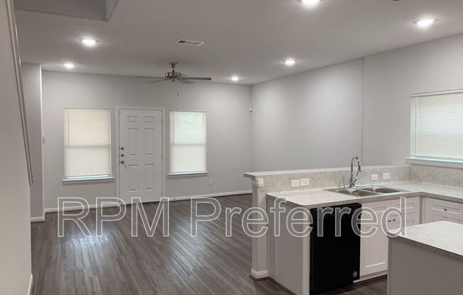 8229 MADERA RD