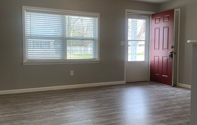 Charming Two Bedroom Downtown Springdale - 50% OFF FIRST MONTHS RENT!