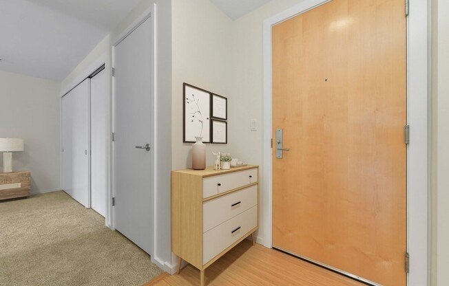 1 bed, 1 bath, 702 sqft, $3,000, Unit 324