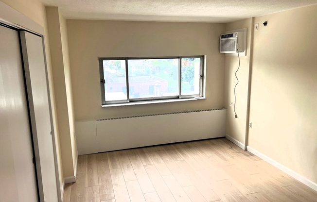2 beds, 2 baths, 1,100 sqft, $3,880, Unit 606