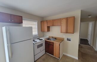 2 beds, 1 bath, $850, Unit 1014 Fir Place