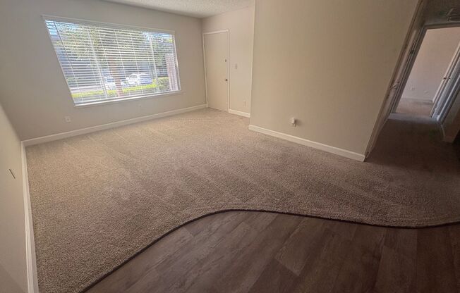 2 beds, 1 bath, 895 sqft, $1,700, Unit 494803
