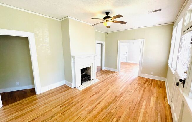 ** 3 Bed 2 Bath located in Capitol Heights ** Call 334-366-9198 to schedule a self showing