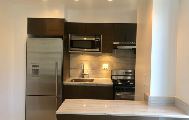 Studio, 1 bath, $3,895, Unit 11E