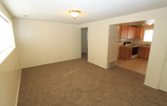 2 beds, 1 bath, 850 sqft, $1,150, Unit 76