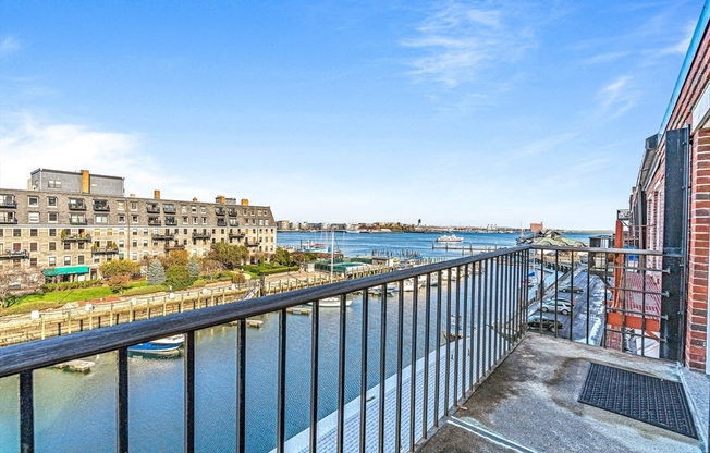 33 COMMERCIAL WHARF