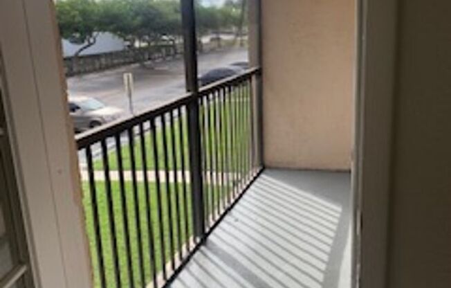 2 beds, 1 bath, $1,875